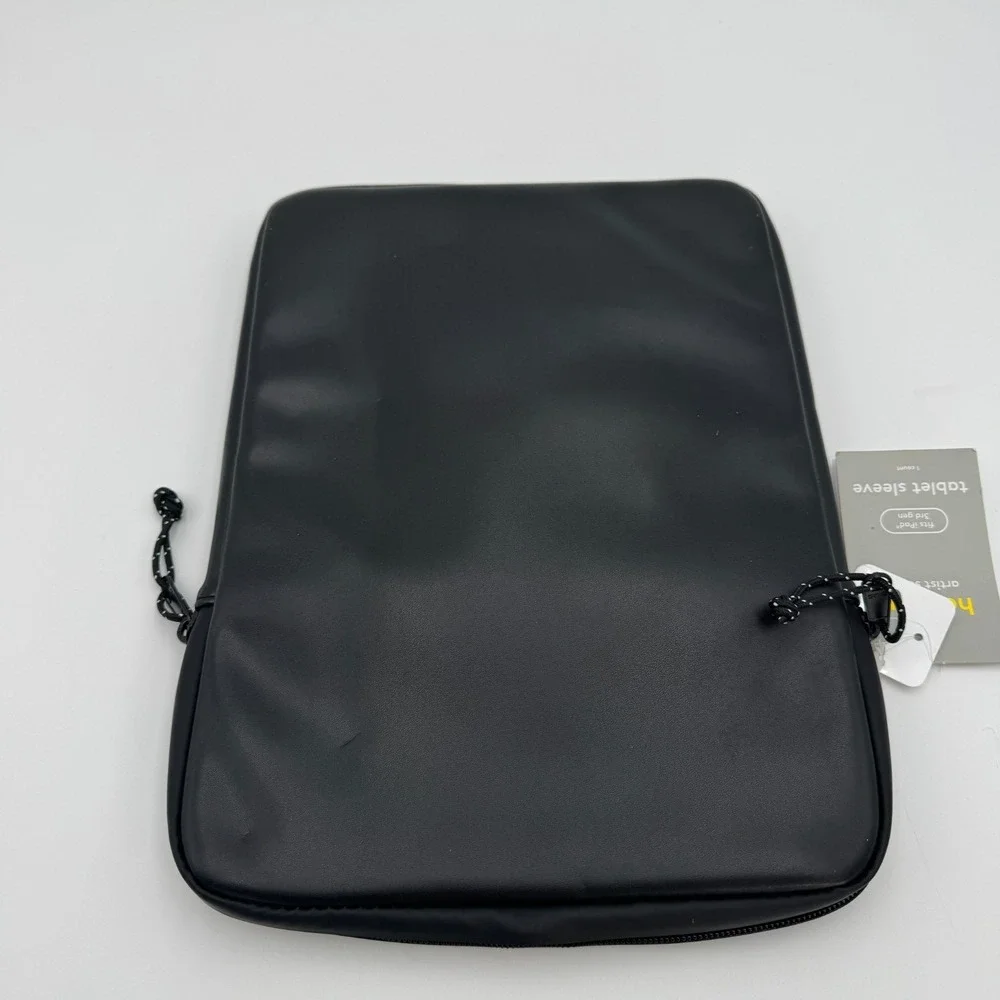 Heyday Artist Series iPad‎ 3rd Gen Tablet Sleeve Black NWT